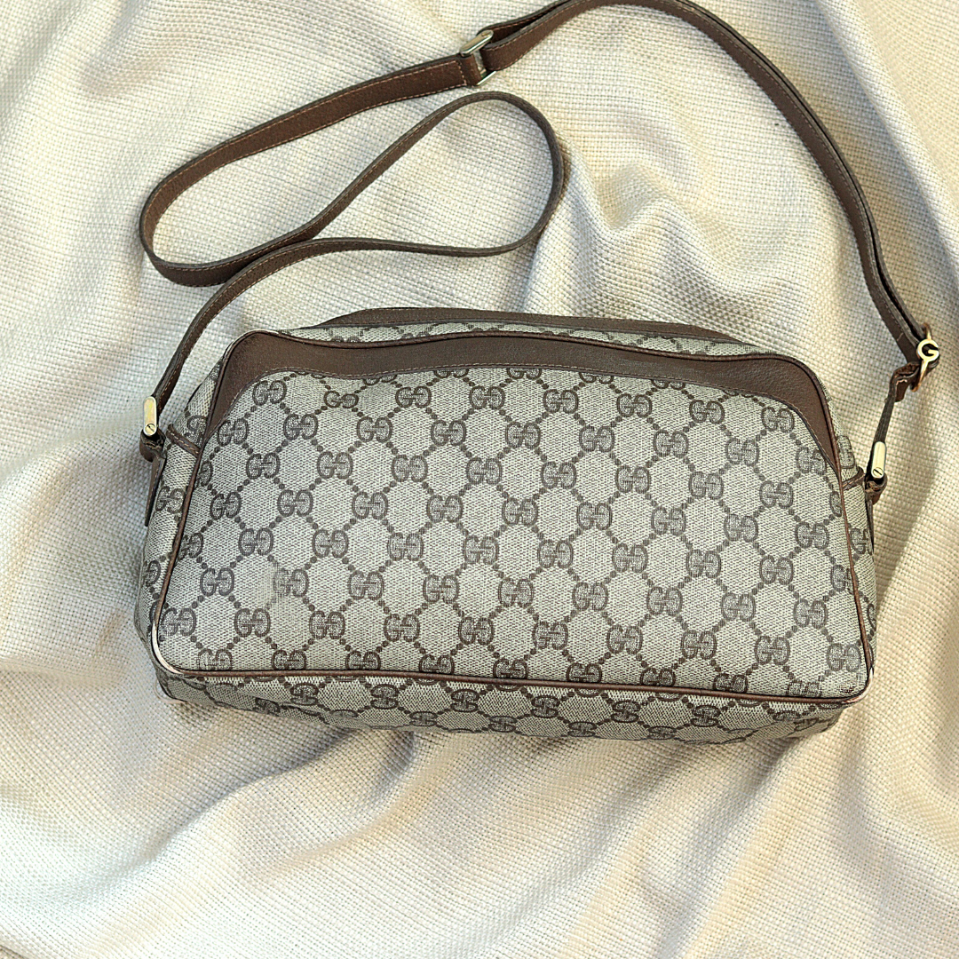 Gucci supreme gg monogram print handbag back_ The Guilty Woman
